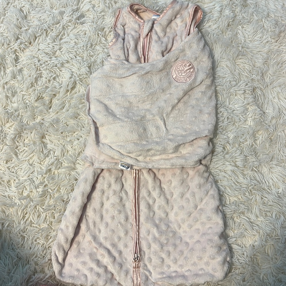 Halo sleep swaddle!